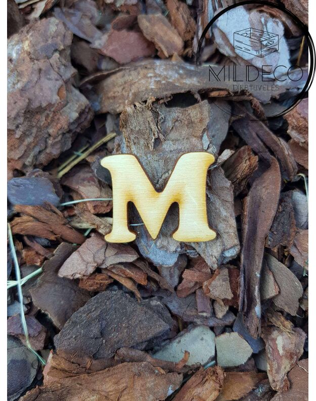 Medinė raidė "M" 2,6 cm